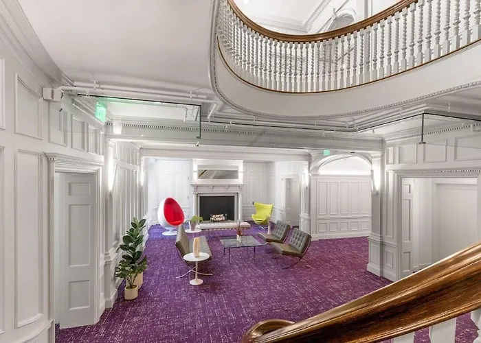 Modern Suite In Fenway Neighborhood
